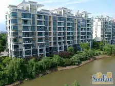 诚意出售,户型方正,出行方便,居住舒适