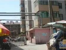 机车厂一区两室一厅简单装修看房方便