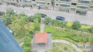 阳光花园二区4室2厅东南