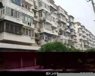 近地铁口,中医院,楼中楼带车库,阳光充足,交通便利