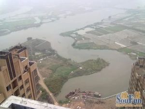 凯旋城电梯房有地铁户型好地段佳万星广场