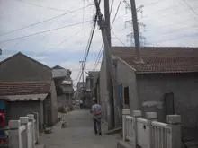 东昇花园 中间楼层 朝南大车库 出行方便