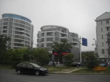 濠河景观两房朝南好房,免费车位交通便利