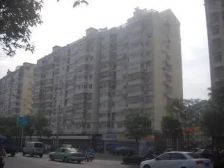 城港花苑 三室阳光厅 精装修 四楼 有大车库