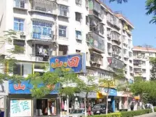 莲花宝莲花园 93年带电梯 顶复楼中楼,有花园,天台