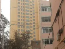 此房产权清晰,户型方正,交通便利