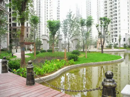 民发·盛特区实景图小区园林实景（2013-6-20）