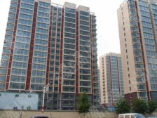 警韵之家 四室两厅两卫,小河北含储藏室,诚心出售