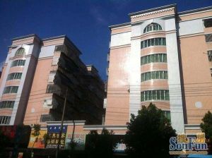 国鑫庄苑 4室2厅 南