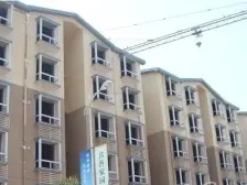 多层顶跃带电梯 1梯2 户 带大花园 客厅房间大得很