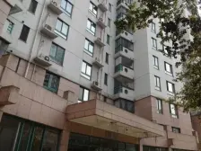 老静安地铁口 复式带花园 满五唯,一 诚意出售