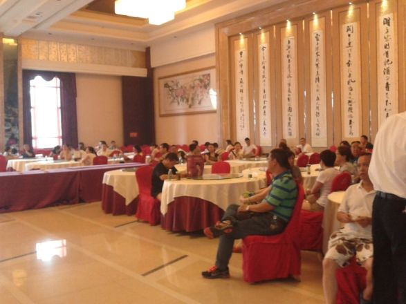 峨眉山月江岸社区实景图