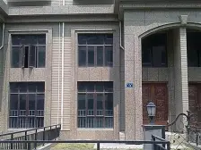 顶层空中别墅,视野好,看市民公园,坐北朝南客厅挑空