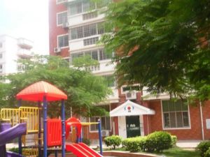 中福城地铁口精装带电梯楼中楼 ,业主诚意卖。