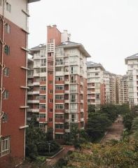 鸿翔湖景苑大平台花园重新装修