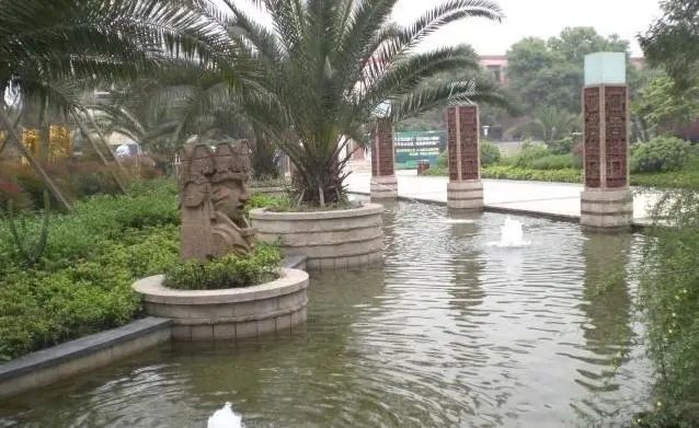 小区相关图