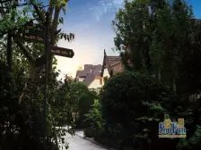 汽博中心 融创尊爵堡二期五房870万