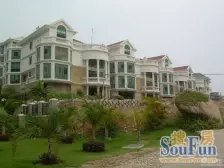 明丽山庄靠山第壹排,无遮挡,带后花园200平