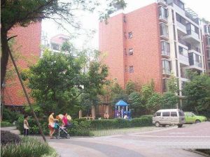 育才都市家园一期3室1厅西
