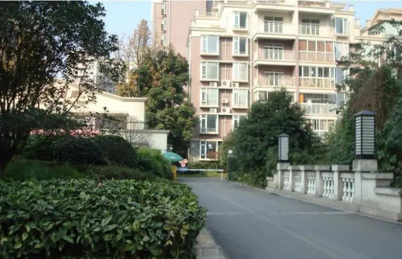 小区相关图