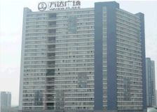 万达锦华城 1室0厅 南