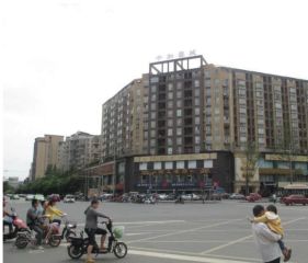 千和馨城1室1厅东北