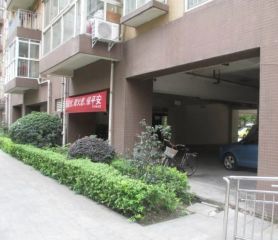 千和馨城1室1厅西北