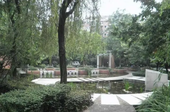 置信逸都天乐苑实景图