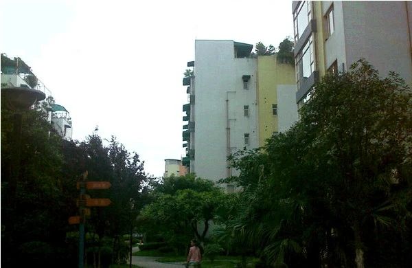 蓝色空间实景图