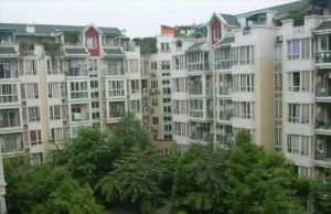 溢阳绿城 4室2厅 南