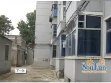 三卧朝南格局 视野宽阔 采光充足 交通便利