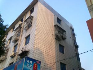 笛福新村好房,楼层好 ,诚心出售,价格可谈