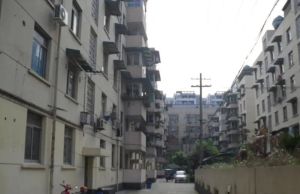 龙安街10号 3室1厅 南