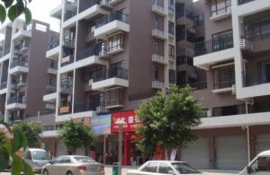 理想家园两房,中间楼层,采光通风好