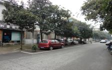 南苑小区一梯两户自住装修诚心出售