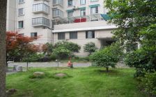 楼层好,采光充足,交通便利,邻居和睦