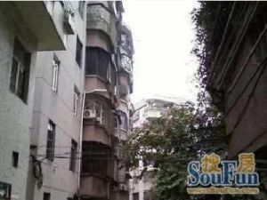 鸿图一街靓仔楼屋座西北向东南96.98方83万