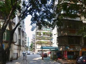 公安局宿舍 双地铁 旺中带静 24小时安保 中楼层 南向