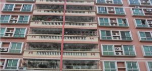 自住精装修三房,实用率高,楼层低采光好
