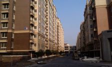 盛唐公寓精装修两室,地面朝南车库19平,业主诚心出售