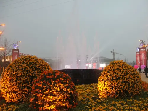 北大资源梦想城实景图喷泉夜景（2013-11-5）
