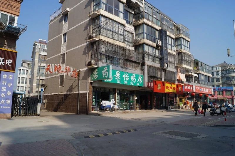 小区相关图