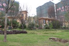 雅居乐星河湾!物业管理好,环境优美。