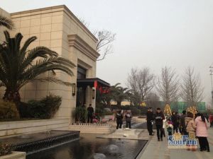 龙湖金楠天街2室1厅西南