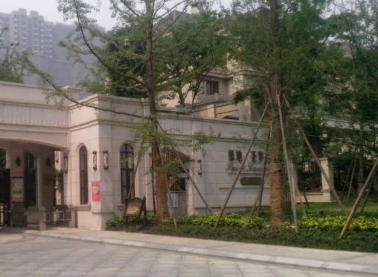 小区相关图