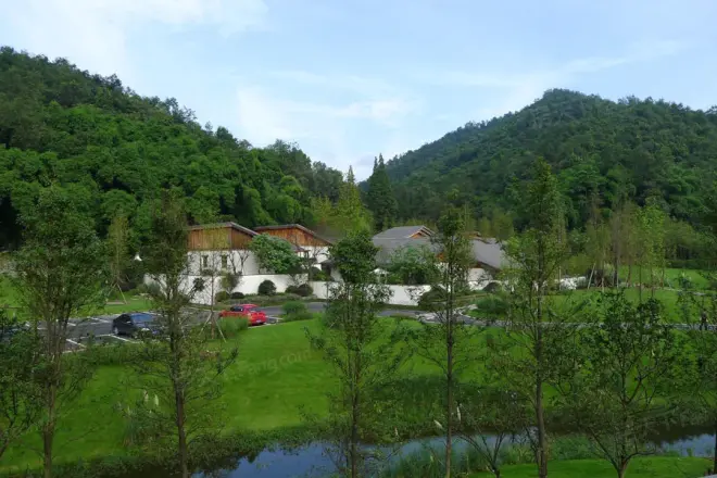 郡源山外山实景图