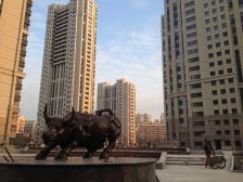 群力封闭小区,出行方便,购物便捷!楼下地铁