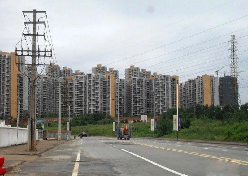 小区相关图