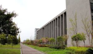 盛源学府名城4室2厅西南