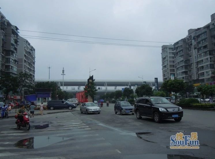 小区相关图